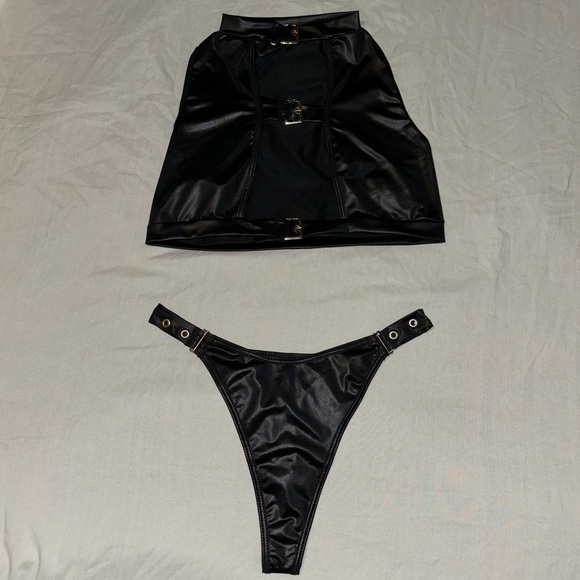 YANDY- Black matching faux leather crop top and panty - Picture 2 of 8